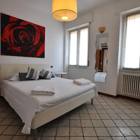 Gatto Romeo Apartment